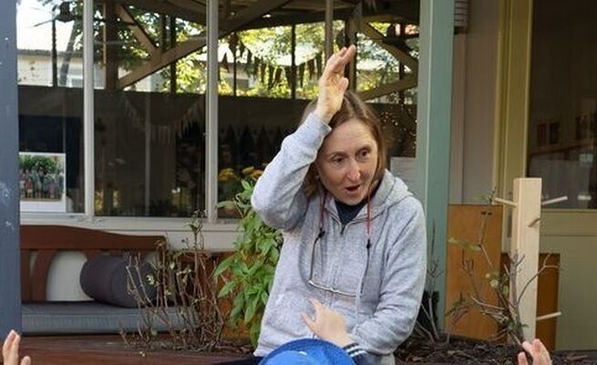 Educator group time cockie no children